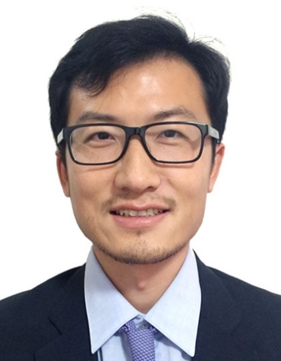 D:\课题申报研究与评奖\东京热在线
教学改革项目\2022本科优质课程\陈旸旸教授.jpg